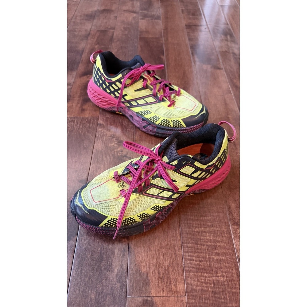 Hoka One One Speedgoat 2 Trail Running Shoes Women's Size 9 Sour Lemon/Black